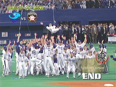 �������{��I�I